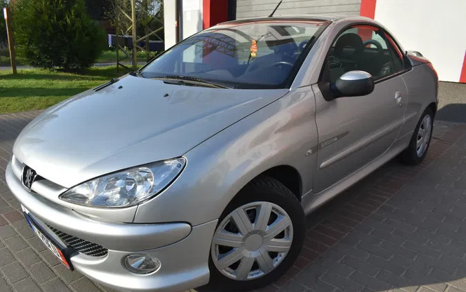 samochody osobowe Peugeot 206 CC cena 6500 przebieg: 211059, rok produkcji 2005 z Zwoleń